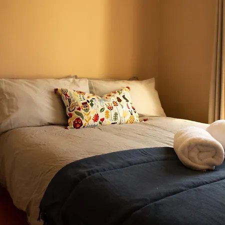 Holiday home Cosy 2-bedroom In Portobello *
