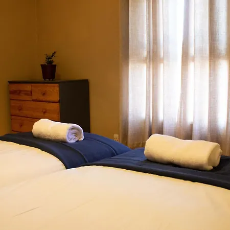 Casa de Férias Cosy 2-bedroom In Portobello *